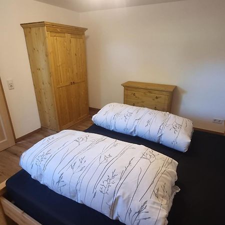 Ruhige Ferienwohnung Inklusive Garten Souterrain - Neu Renoviert Lachen Luaran gambar